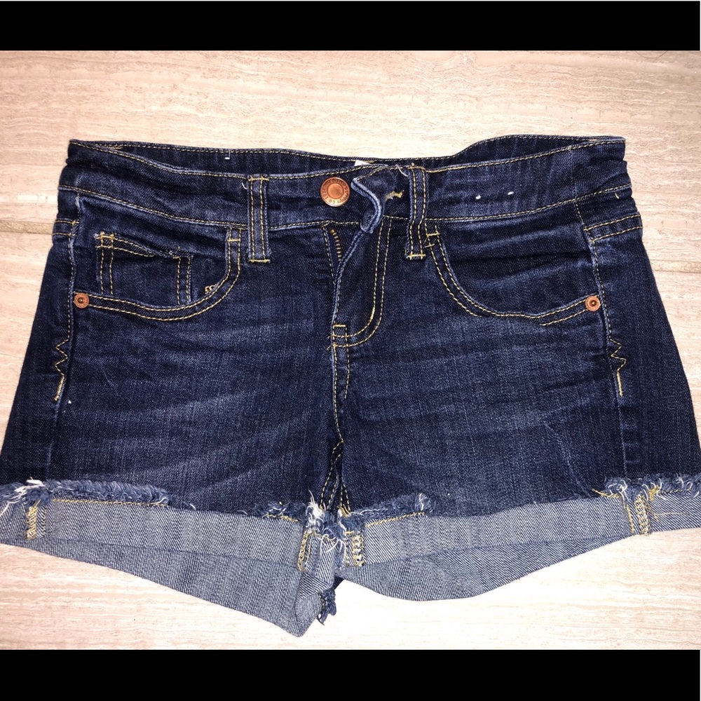 Women’s Dark Wash Jean Shorts- Size 3 (fits 0-2)
